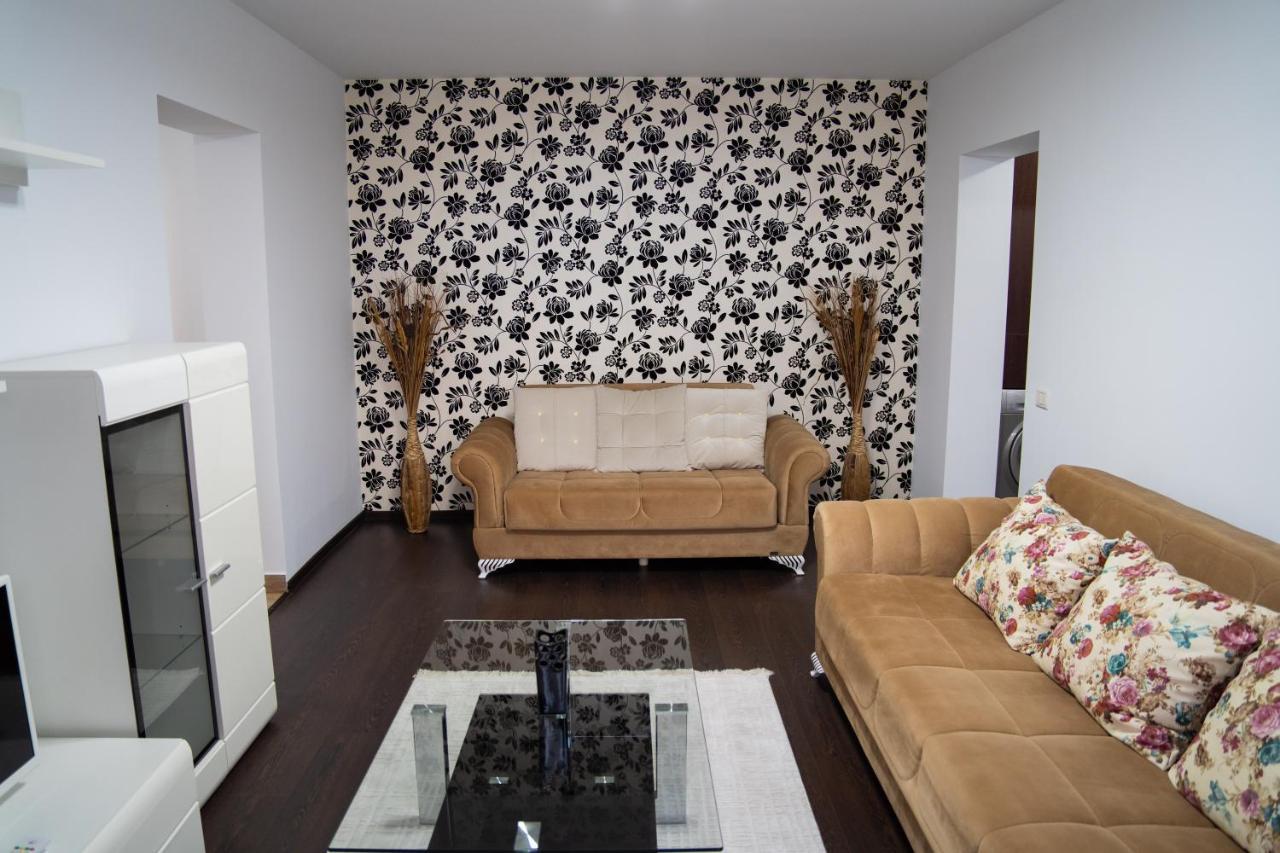 Ultracentral Golden Apartament 2 Suceava Ngoại thất bức ảnh