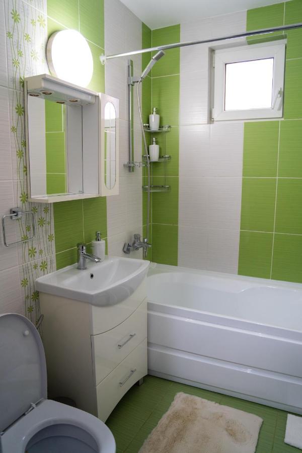 Ultracentral Golden Apartament 2 Suceava Ngoại thất bức ảnh