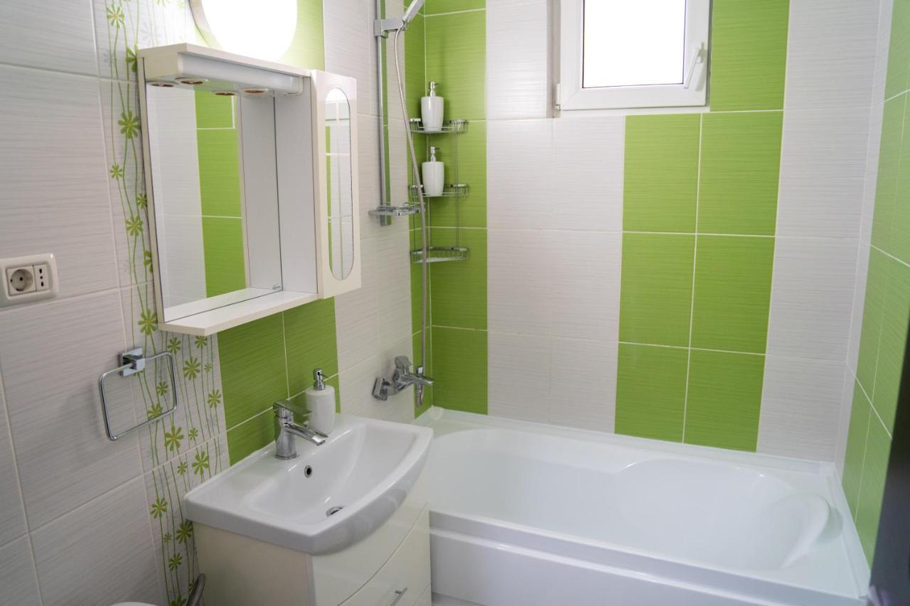 Ultracentral Golden Apartament 2 Suceava Ngoại thất bức ảnh